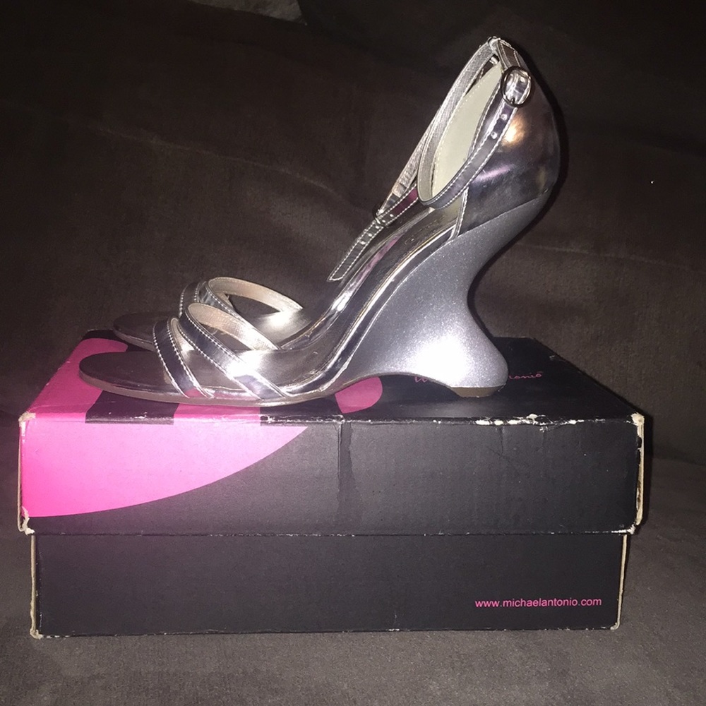 Michael Antonio silver peep toe shoe
